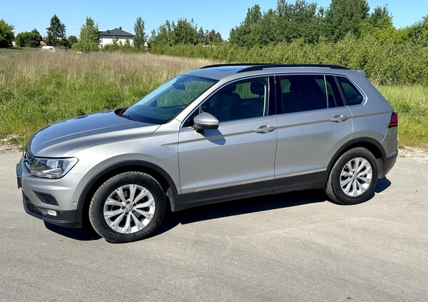 Volkswagen Tiguan cena 84999 przebieg: 160000, rok produkcji 2018 z Stawiski małe 79